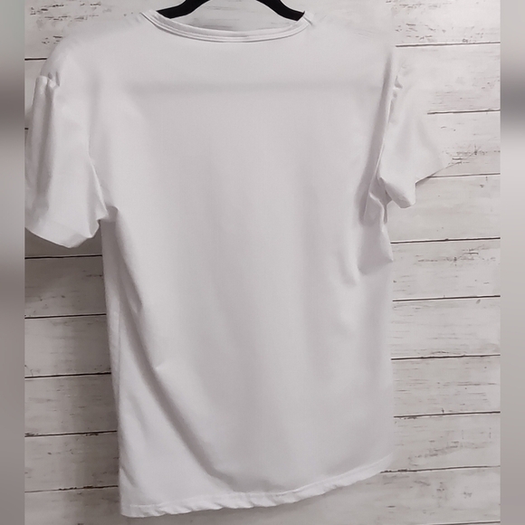 Dr. Seuss' Be Kind T-Shirt - Picture 4 of 5